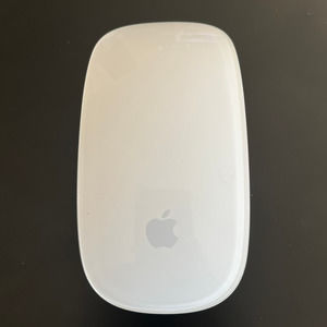 Apple Magic Mouse Bluetooth (AA Battery Version) A1296 3Vdc OEM Preowned